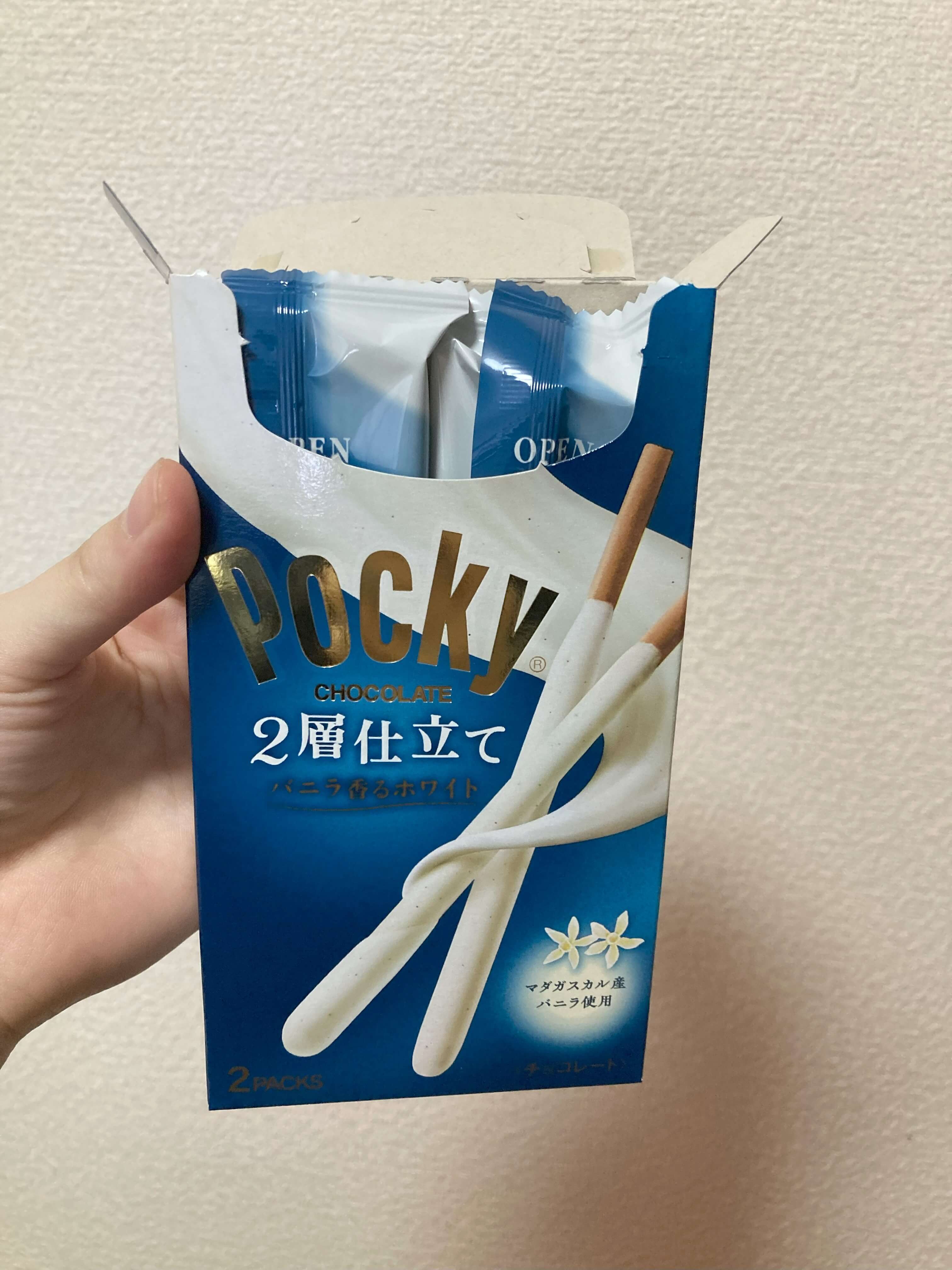 POCKY CHOCOLATE 2層仕立て バニラ香るホワイト開封後の中身